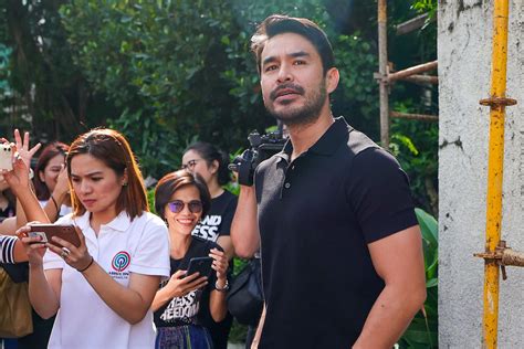 atom araullo scandal|Broadcast journalist Atom Araullo files P2.